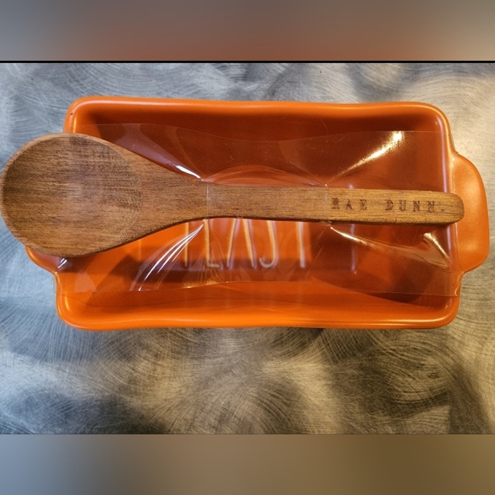 Rae Dunn Mini Loaf Pan